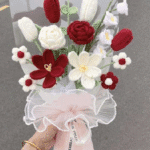 Ramo individual flores rojas y blancas crochet