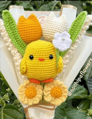 Ramo pollito con tulipanes crochet