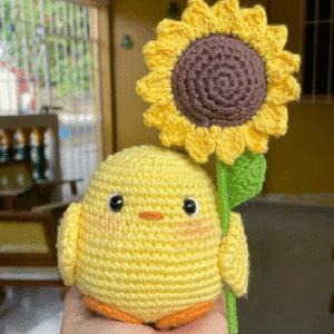 Pollito con girasol crochet