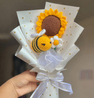Ramo girasol con abejita crochet